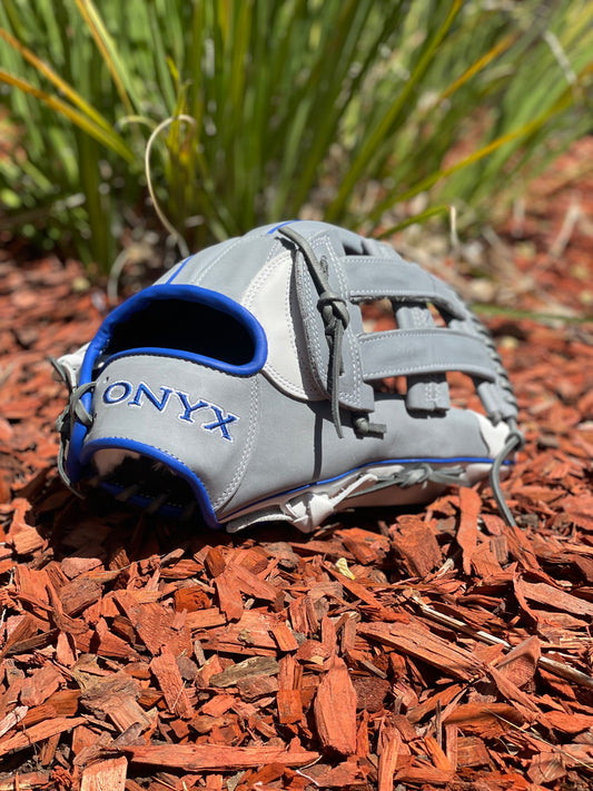 Onyx Fielding Glove - Grey, Royal & White
